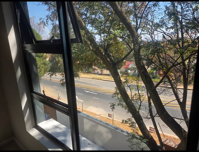 2 BEDROOM APARTMENT TO LET IN BRYANSTON